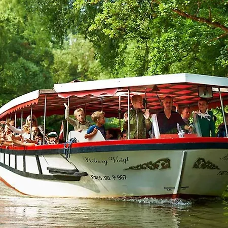 Center With Balcony, Garden & Free Parking Odense